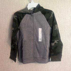 BOY’S SOFTEST FLEECE ZIP-UP SWEATSHIRT: GRAY/CAMO: NWT: SZ 7 HUSKY